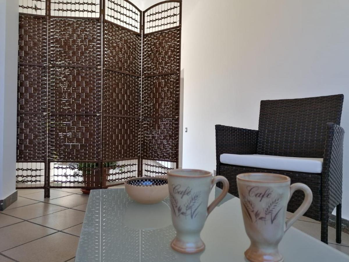 Вилла Momaliar House Кампофеличе-ди-Роччелла Экстерьер фото