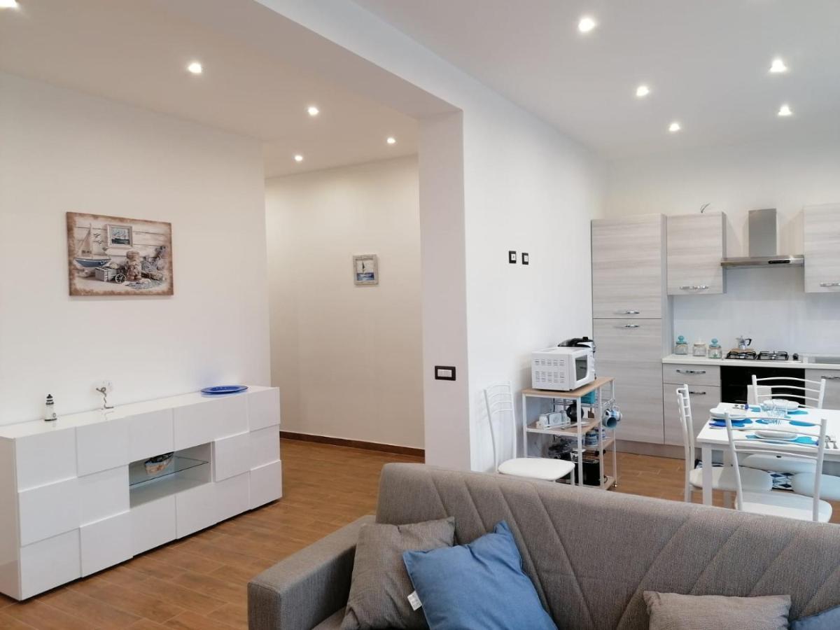 Вилла Momaliar House Кампофеличе-ди-Роччелла Экстерьер фото