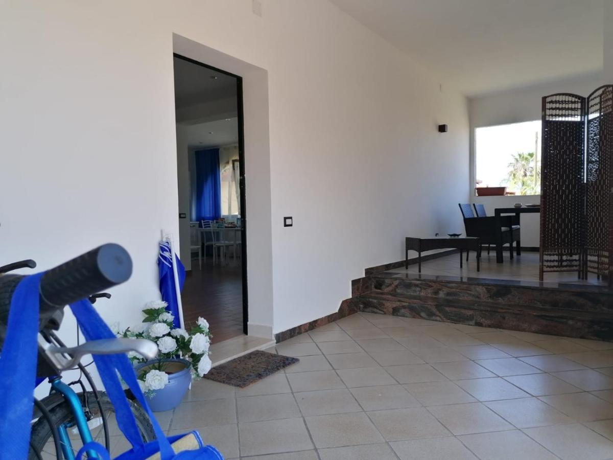 Вилла Momaliar House Кампофеличе-ди-Роччелла Экстерьер фото