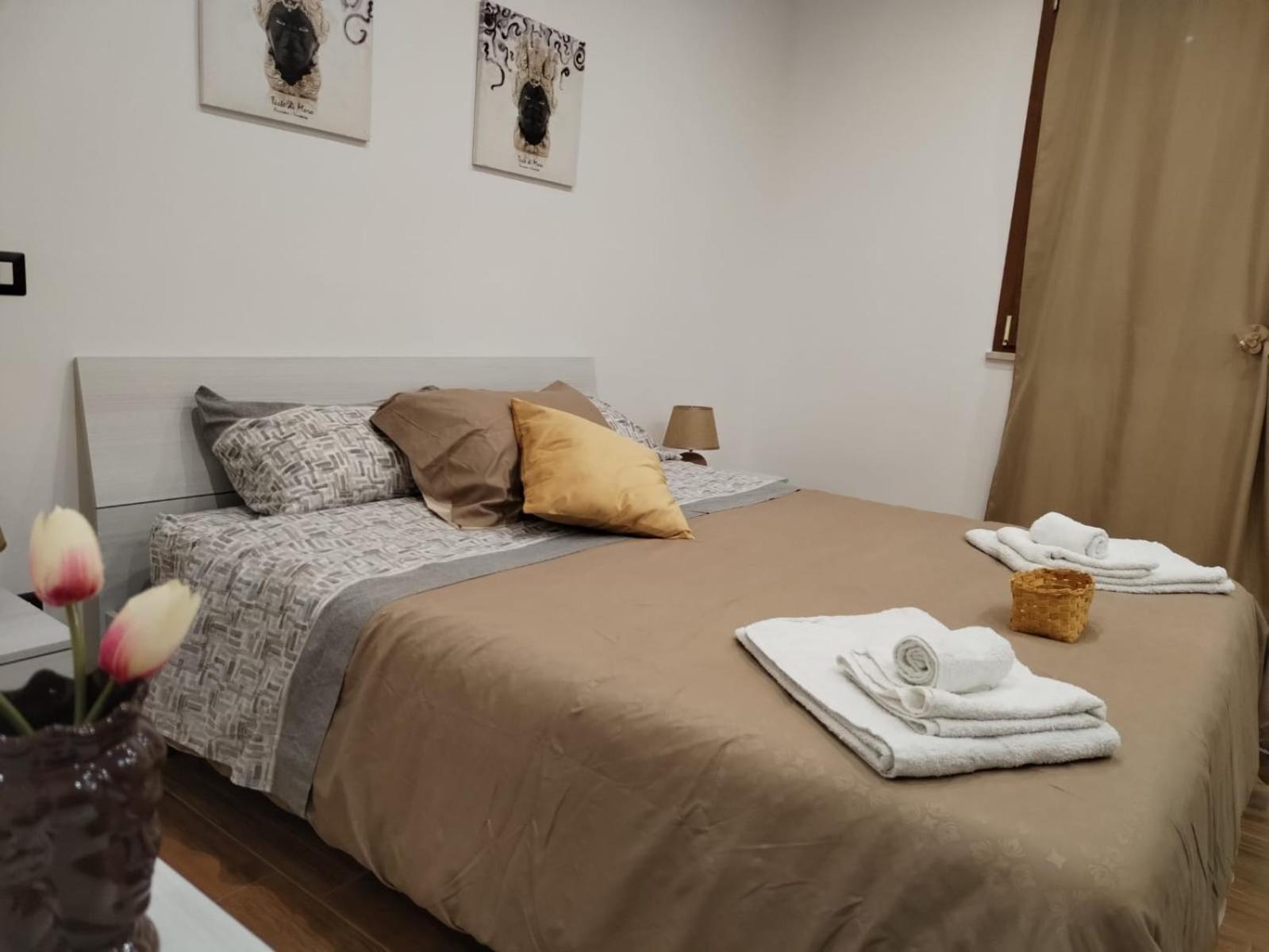 Вилла Momaliar House Кампофеличе-ди-Роччелла Экстерьер фото