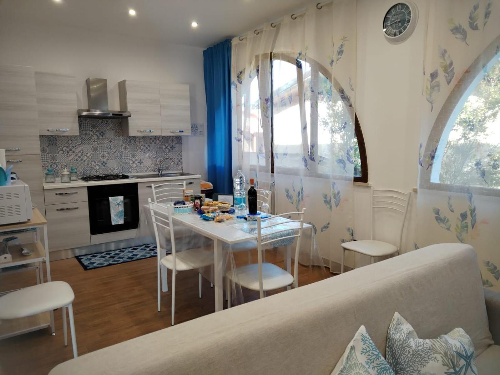 Вилла Momaliar House Кампофеличе-ди-Роччелла Экстерьер фото