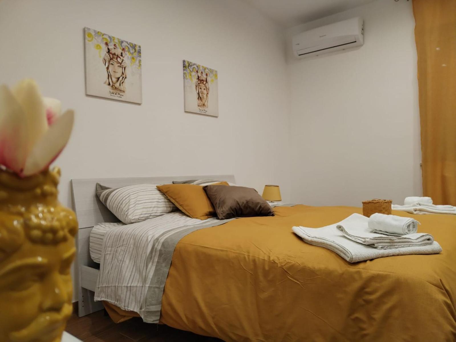 Вилла Momaliar House Кампофеличе-ди-Роччелла Экстерьер фото