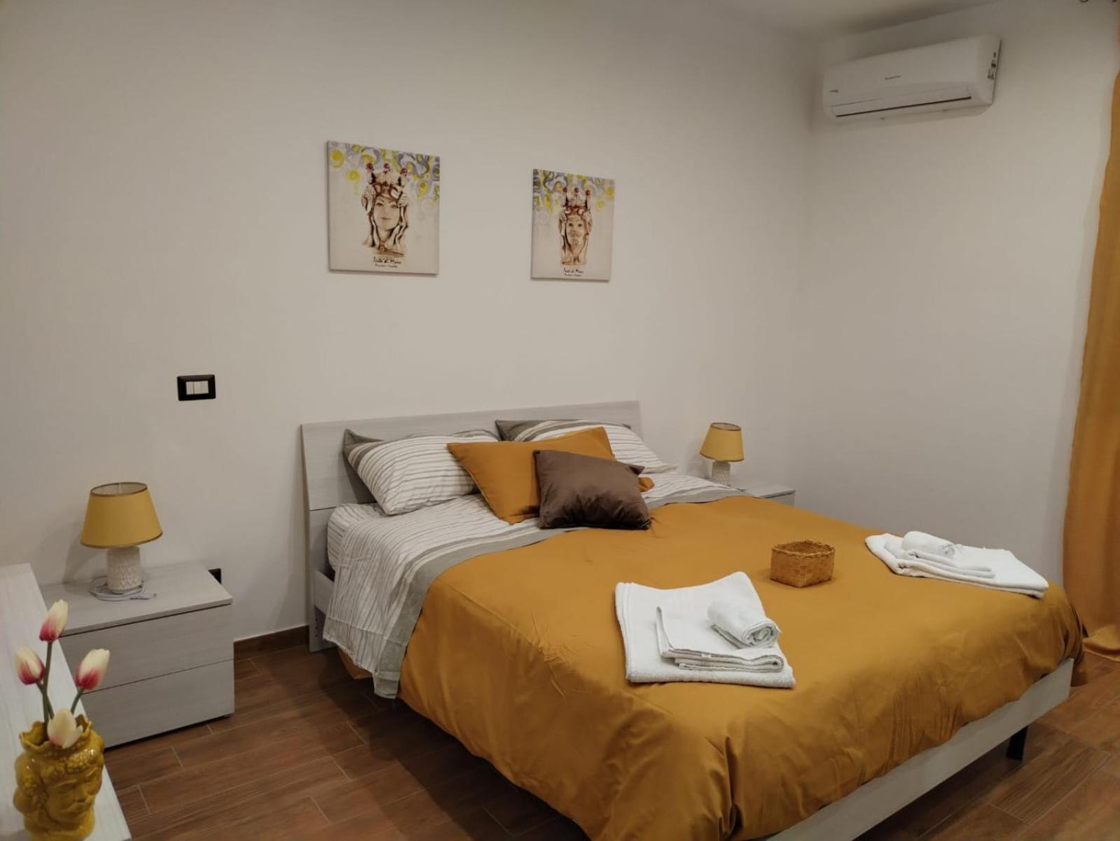 Вилла Momaliar House Кампофеличе-ди-Роччелла Экстерьер фото